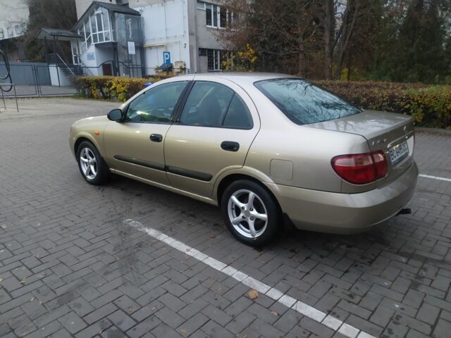 Бежевый Ниссан Альмера, объемом двигателя 1.5 л и пробегом 215 тыс. км за 3200 $, фото 1 на Automoto.ua