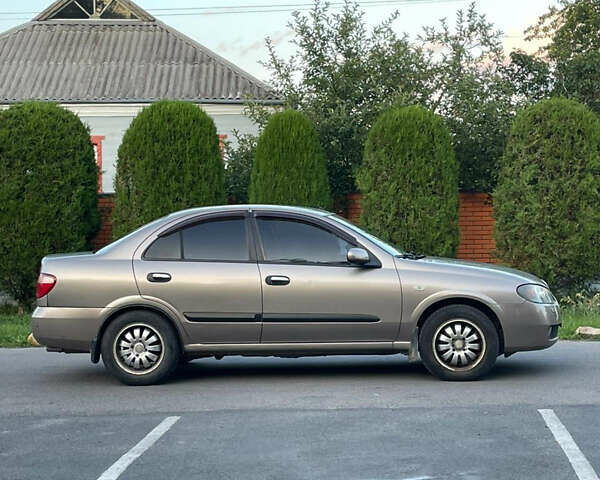 Бежевый Ниссан Альмера, объемом двигателя 1.5 л и пробегом 250 тыс. км за 4300 $, фото 4 на Automoto.ua