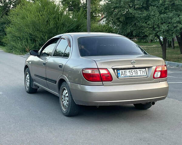 Бежевый Ниссан Альмера, объемом двигателя 1.5 л и пробегом 250 тыс. км за 4300 $, фото 7 на Automoto.ua