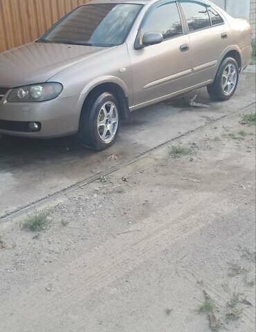 Бежевый Ниссан Альмера, объемом двигателя 1.5 л и пробегом 315 тыс. км за 3100 $, фото 3 на Automoto.ua