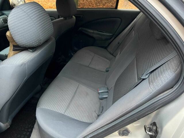 Бежевий Ніссан Альмера, об'ємом двигуна 1.6 л та пробігом 315 тис. км за 4290 $, фото 18 на Automoto.ua