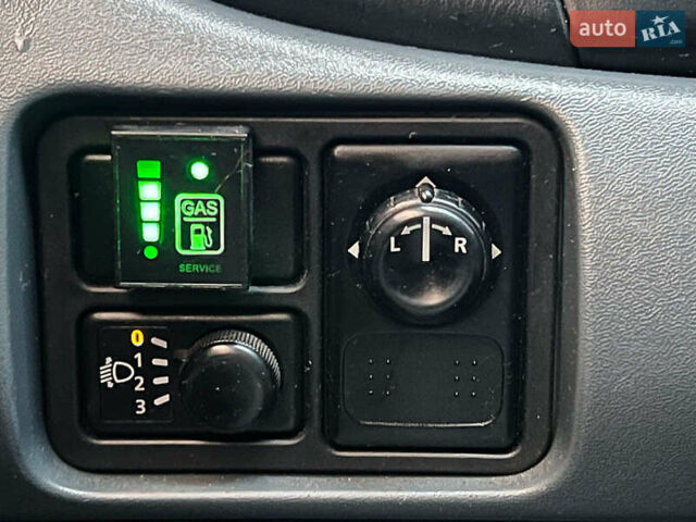 Бежевий Ніссан Альмера, об'ємом двигуна 1.6 л та пробігом 315 тис. км за 4290 $, фото 14 на Automoto.ua