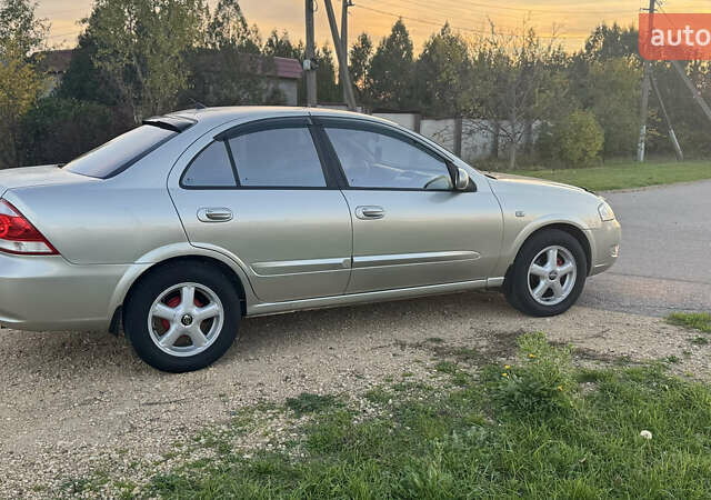 Бежевый Ниссан Альмера, объемом двигателя 1.6 л и пробегом 345 тыс. км за 4199 $, фото 7 на Automoto.ua