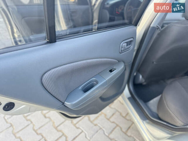 Бежевый Ниссан Альмера, объемом двигателя 1.6 л и пробегом 345 тыс. км за 4199 $, фото 30 на Automoto.ua