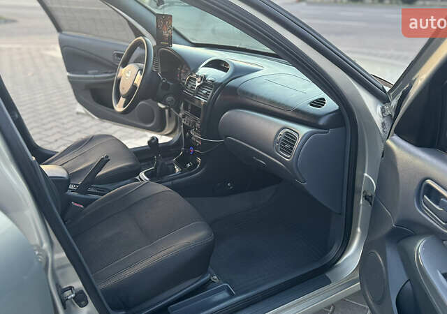 Бежевый Ниссан Альмера, объемом двигателя 1.6 л и пробегом 345 тыс. км за 4199 $, фото 24 на Automoto.ua