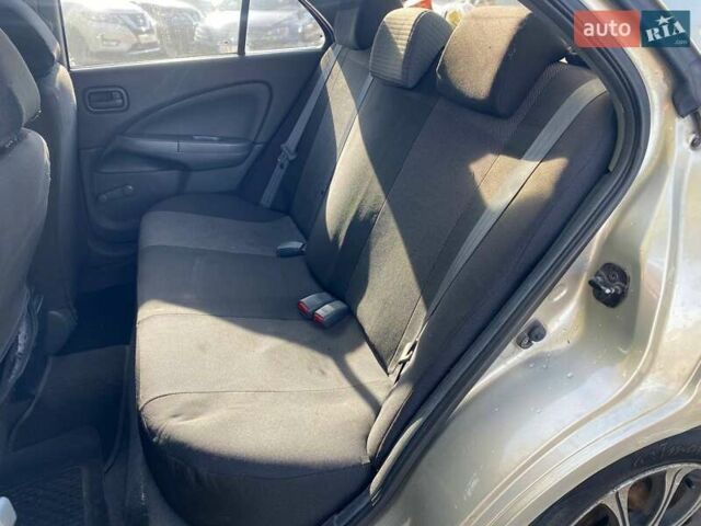 Бежевый Ниссан Альмера, объемом двигателя 1.6 л и пробегом 248 тыс. км за 3990 $, фото 9 на Automoto.ua