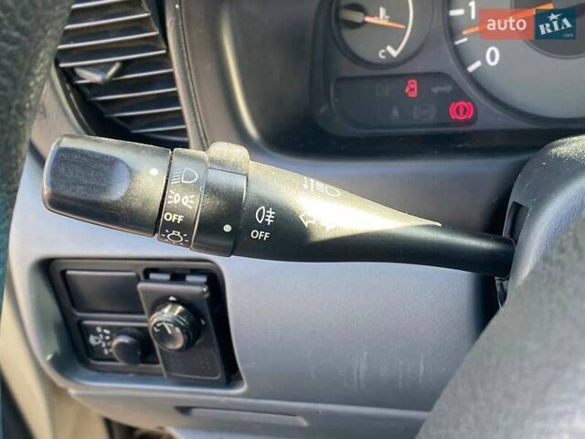 Бежевый Ниссан Альмера, объемом двигателя 1.6 л и пробегом 248 тыс. км за 3990 $, фото 23 на Automoto.ua