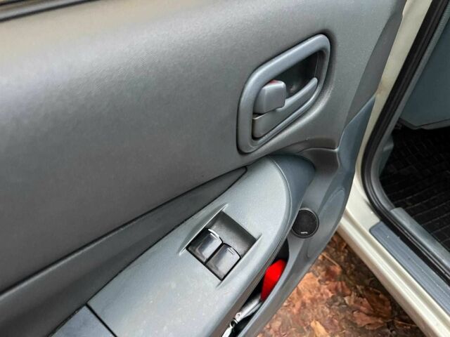 Бежевий Ніссан Альмера, об'ємом двигуна 1.6 л та пробігом 315 тис. км за 4290 $, фото 9 на Automoto.ua