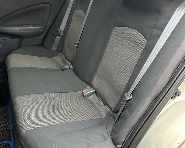 Бежевий Ніссан Альмера, об'ємом двигуна 1.6 л та пробігом 226 тис. км за 4300 $, фото 20 на Automoto.ua