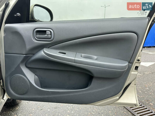 Бежевий Ніссан Альмера, об'ємом двигуна 1.6 л та пробігом 226 тис. км за 4300 $, фото 24 на Automoto.ua