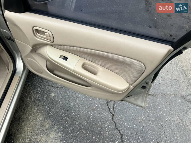 Бежевый Ниссан Альмера, объемом двигателя 1.6 л и пробегом 200 тыс. км за 3400 $, фото 9 на Automoto.ua