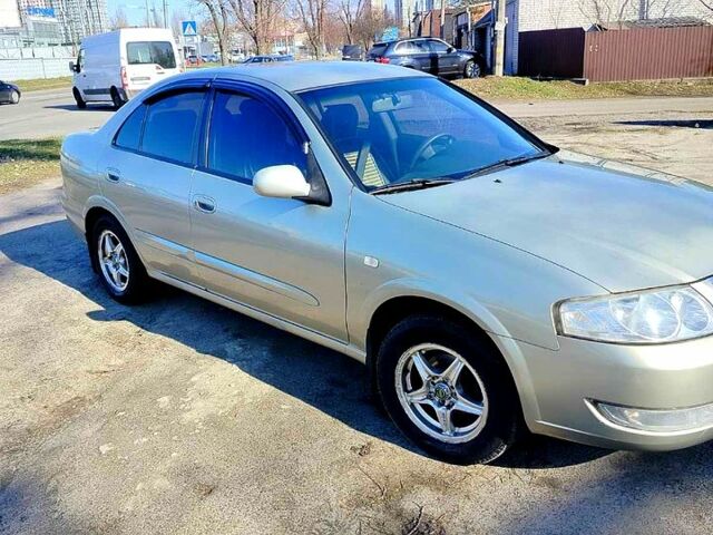 Бежевый Ниссан Альмера, объемом двигателя 1.6 л и пробегом 300 тыс. км за 4300 $, фото 4 на Automoto.ua