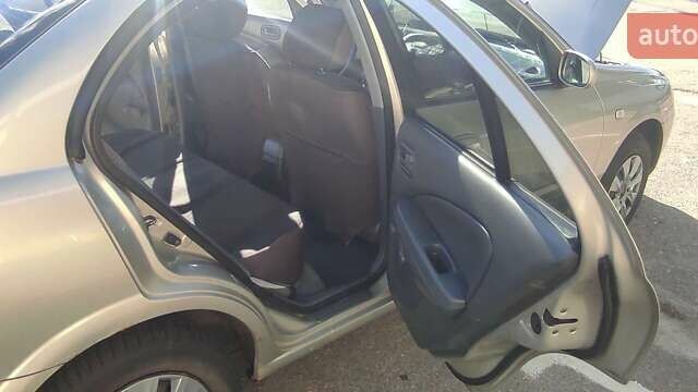 Бежевый Ниссан Альмера, объемом двигателя 1.6 л и пробегом 252 тыс. км за 4700 $, фото 9 на Automoto.ua