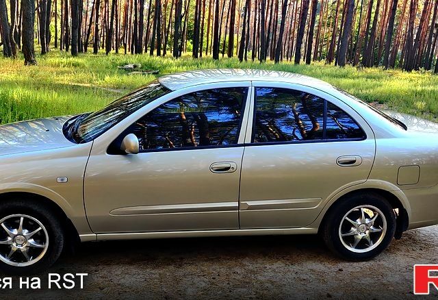 Бежевый Ниссан Альмера, объемом двигателя 1.6 л и пробегом 61 тыс. км за 6700 $, фото 4 на Automoto.ua