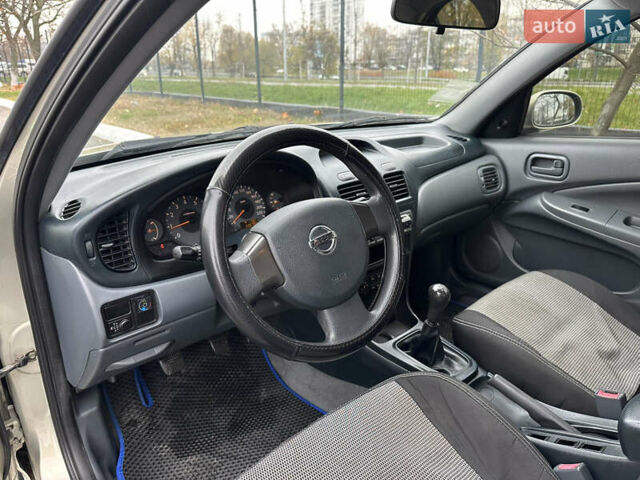 Бежевий Ніссан Альмера, об'ємом двигуна 1.6 л та пробігом 226 тис. км за 4300 $, фото 15 на Automoto.ua