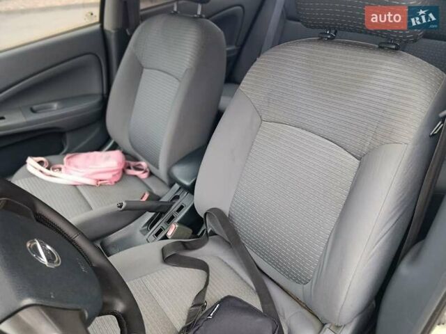 Бежевий Ніссан Альмера, об'ємом двигуна 1.6 л та пробігом 290 тис. км за 4100 $, фото 36 на Automoto.ua