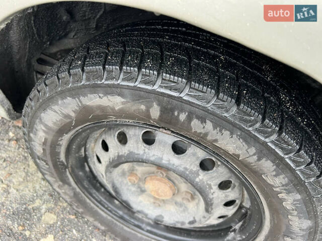 Бежевый Ниссан Альмера, объемом двигателя 1.6 л и пробегом 200 тыс. км за 3400 $, фото 3 на Automoto.ua