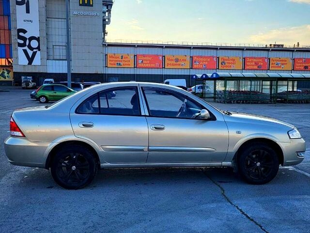 Бежевый Ниссан Альмера, объемом двигателя 1.6 л и пробегом 250 тыс. км за 3600 $, фото 6 на Automoto.ua