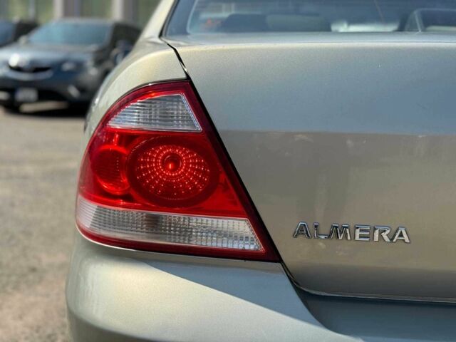 Бежевый Ниссан Альмера, объемом двигателя 1.6 л и пробегом 245 тыс. км за 3930 $, фото 10 на Automoto.ua