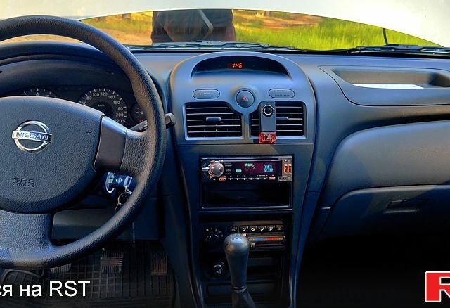 Бежевый Ниссан Альмера, объемом двигателя 1.6 л и пробегом 61 тыс. км за 6700 $, фото 8 на Automoto.ua