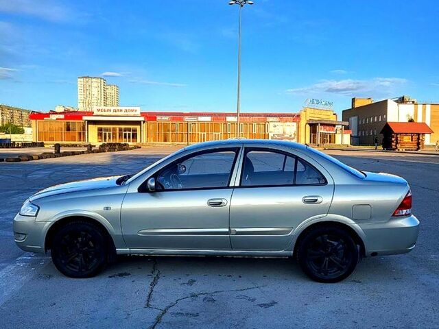 Бежевый Ниссан Альмера, объемом двигателя 1.6 л и пробегом 250 тыс. км за 3600 $, фото 2 на Automoto.ua