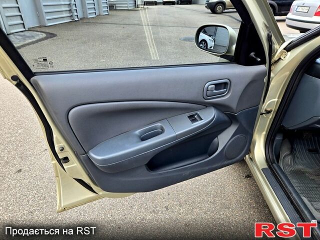 Бежевий Ніссан Альмера, об'ємом двигуна 1.6 л та пробігом 75 тис. км за 4900 $, фото 8 на Automoto.ua