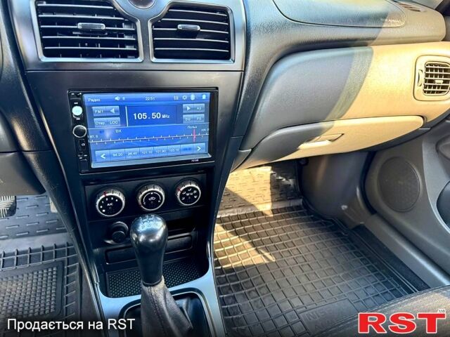 Бежевый Ниссан Альмера, объемом двигателя 1.6 л и пробегом 220 тыс. км за 4500 $, фото 5 на Automoto.ua