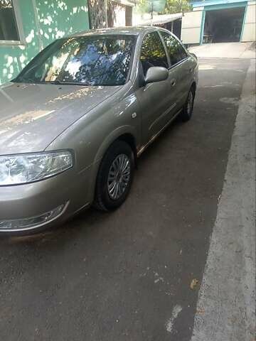 Бежевый Ниссан Альмера, объемом двигателя 1.6 л и пробегом 160 тыс. км за 5400 $, фото 6 на Automoto.ua