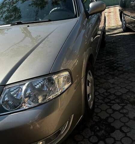 Бежевий Ніссан Альмера, об'ємом двигуна 1.6 л та пробігом 300 тис. км за 4650 $, фото 5 на Automoto.ua