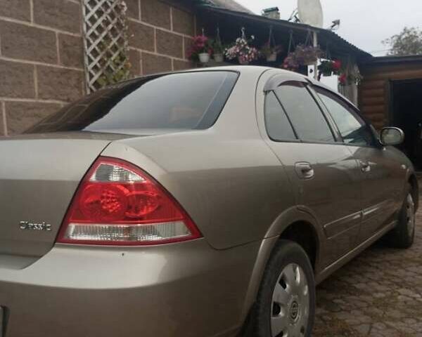 Бежевий Ніссан Альмера, об'ємом двигуна 1.6 л та пробігом 300 тис. км за 4650 $, фото 14 на Automoto.ua