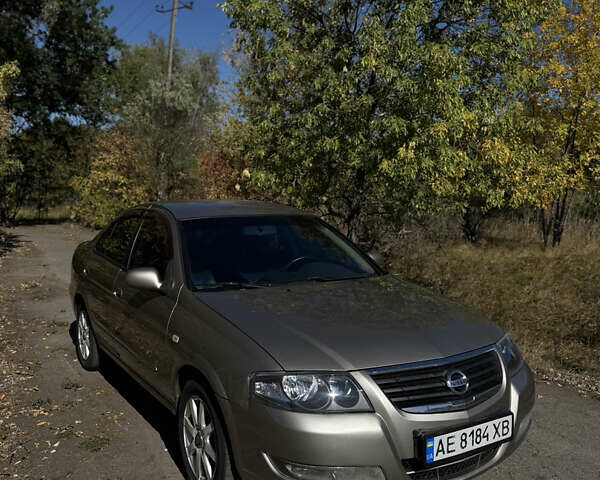 Бежевый Ниссан Альмера, объемом двигателя 1.6 л и пробегом 155 тыс. км за 5600 $, фото 1 на Automoto.ua