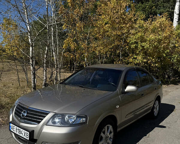 Бежевый Ниссан Альмера, объемом двигателя 1.6 л и пробегом 155 тыс. км за 5600 $, фото 2 на Automoto.ua