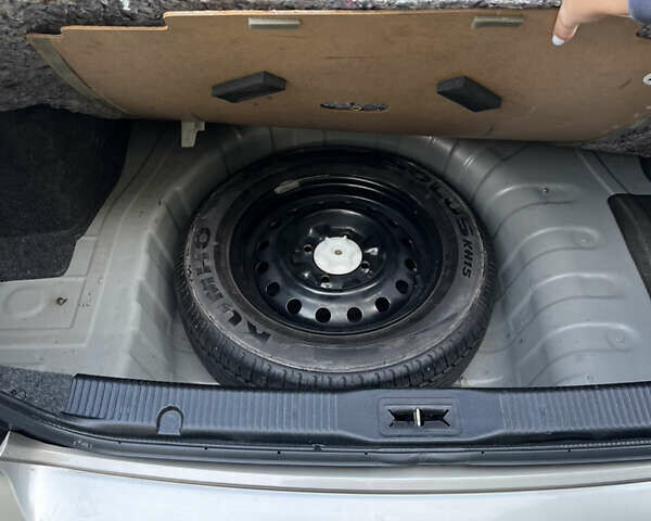 Бежевый Ниссан Альмера, объемом двигателя 1.6 л и пробегом 87 тыс. км за 6100 $, фото 18 на Automoto.ua