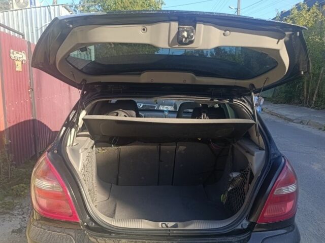 Черный Ниссан Альмера, объемом двигателя 2.2 л и пробегом 350 тыс. км за 2700 $, фото 6 на Automoto.ua