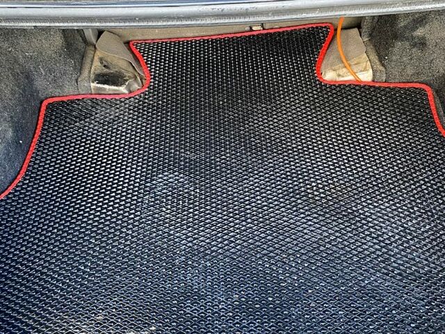 Черный Ниссан Альмера, объемом двигателя 1.5 л и пробегом 221 тыс. км за 3500 $, фото 10 на Automoto.ua