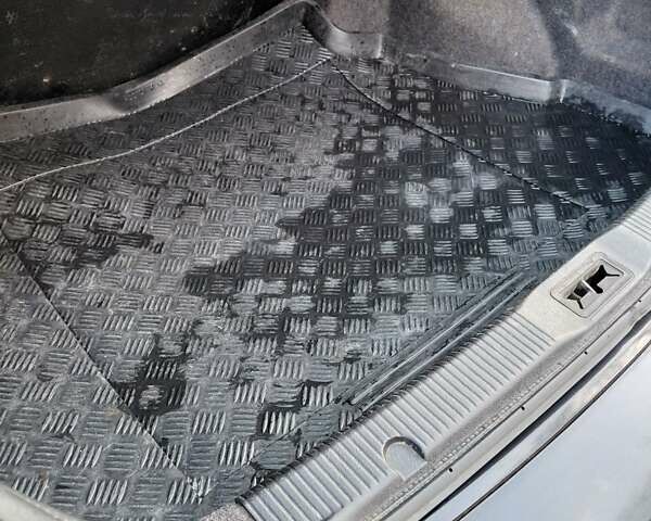 Чорний Ніссан Альмера, об'ємом двигуна 1.6 л та пробігом 210 тис. км за 4600 $, фото 12 на Automoto.ua