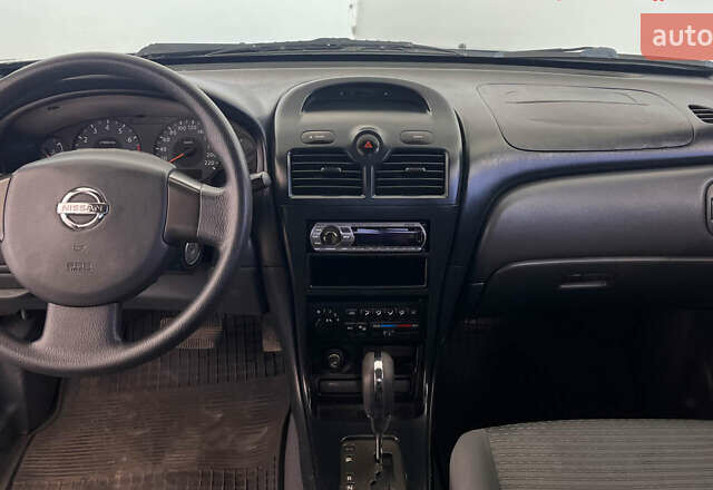 Черный Ниссан Альмера, объемом двигателя 1.6 л и пробегом 121 тыс. км за 5450 $, фото 12 на Automoto.ua