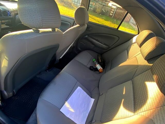 Черный Ниссан Альмера, объемом двигателя 1.6 л и пробегом 177 тыс. км за 3800 $, фото 8 на Automoto.ua