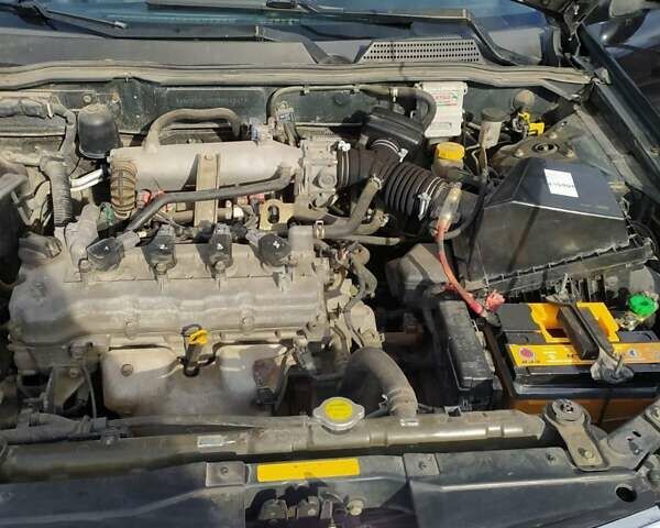 Черный Ниссан Альмера, объемом двигателя 1.6 л и пробегом 230 тыс. км за 5000 $, фото 5 на Automoto.ua