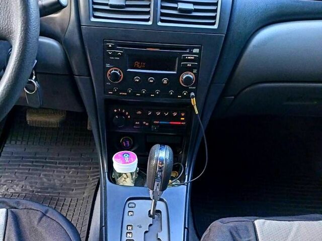 Чорний Ніссан Альмера, об'ємом двигуна 1.6 л та пробігом 300 тис. км за 3700 $, фото 1 на Automoto.ua