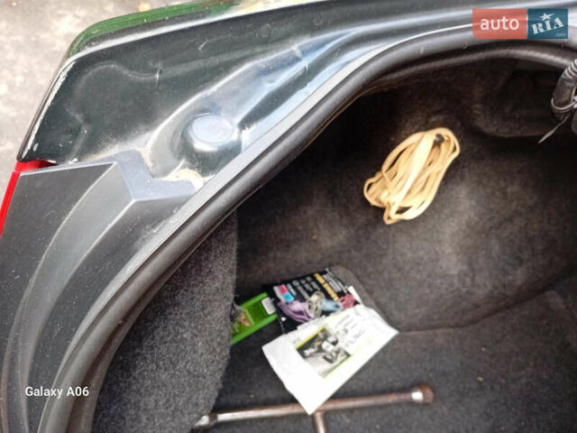 Черный Ниссан Альмера, объемом двигателя 1.6 л и пробегом 185 тыс. км за 4500 $, фото 101 на Automoto.ua