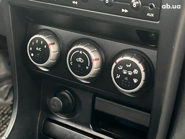 Черный Ниссан Альмера, объемом двигателя 1.6 л и пробегом 203 тыс. км за 5990 $, фото 22 на Automoto.ua