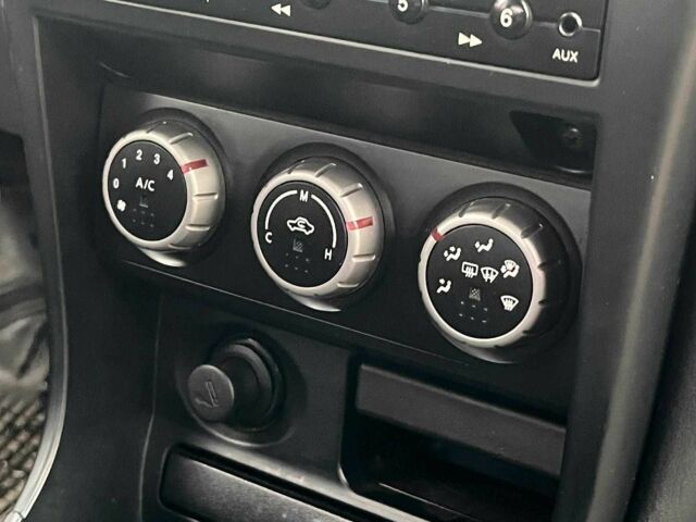 Черный Ниссан Альмера, объемом двигателя 1.6 л и пробегом 203 тыс. км за 5990 $, фото 22 на Automoto.ua