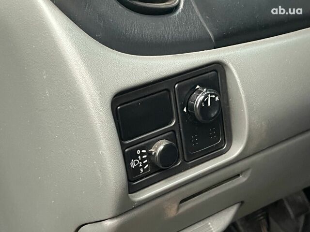 Черный Ниссан Альмера, объемом двигателя 1.6 л и пробегом 203 тыс. км за 5990 $, фото 29 на Automoto.ua