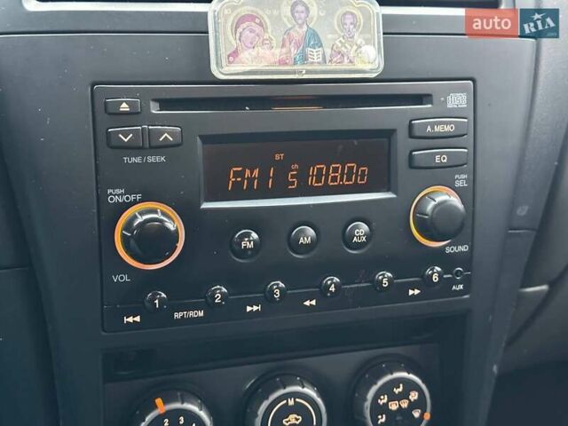 Черный Ниссан Альмера, объемом двигателя 1.6 л и пробегом 221 тыс. км за 5690 $, фото 11 на Automoto.ua