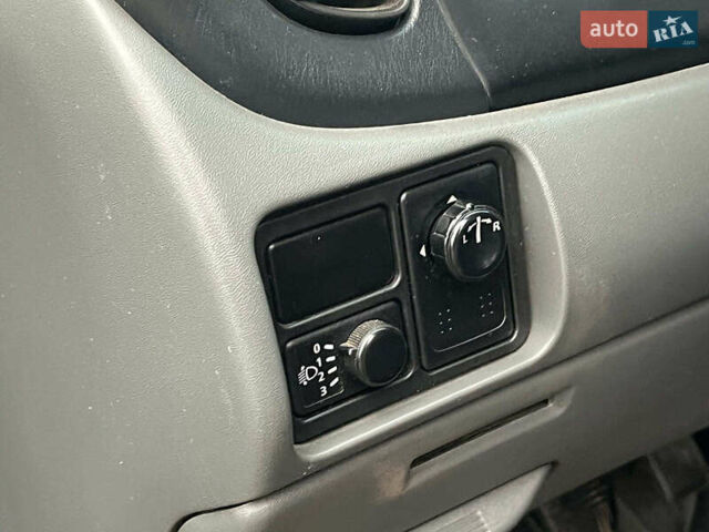 Чорний Ніссан Альмера, об'ємом двигуна 1.6 л та пробігом 203 тис. км за 5990 $, фото 29 на Automoto.ua