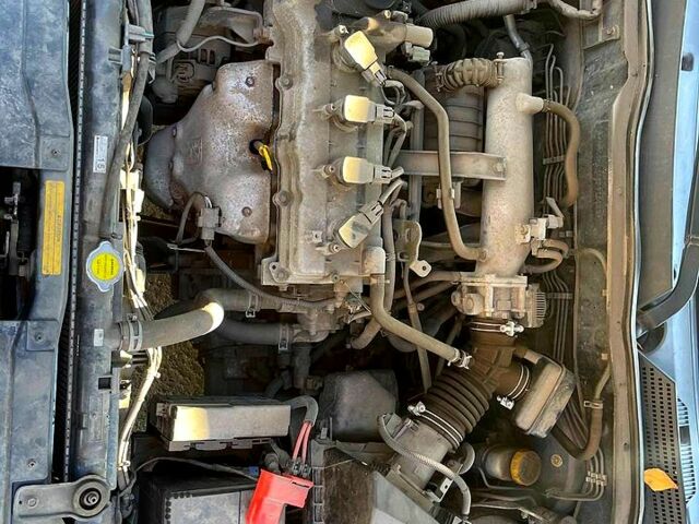 Черный Ниссан Альмера, объемом двигателя 1.6 л и пробегом 300 тыс. км за 4250 $, фото 12 на Automoto.ua