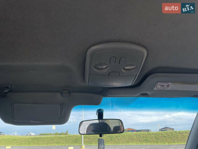 Черный Ниссан Альмера, объемом двигателя 1.6 л и пробегом 242 тыс. км за 5000 $, фото 10 на Automoto.ua