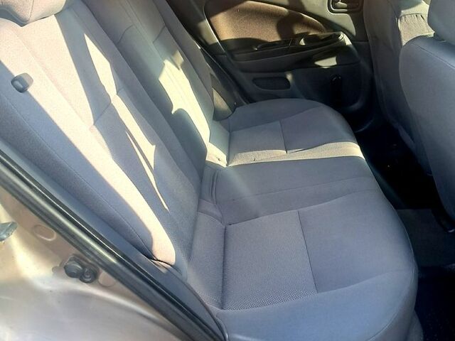 Коричневый Ниссан Альмера, объемом двигателя 1.5 л и пробегом 315 тыс. км за 3000 $, фото 7 на Automoto.ua