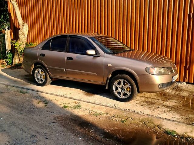 Коричневый Ниссан Альмера, объемом двигателя 1.5 л и пробегом 315 тыс. км за 3000 $, фото 1 на Automoto.ua